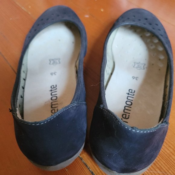 Remonte Black Ballet Flats - Picture 4 of 5